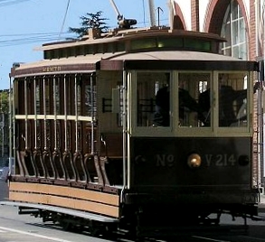 Melbourne very early electric tram