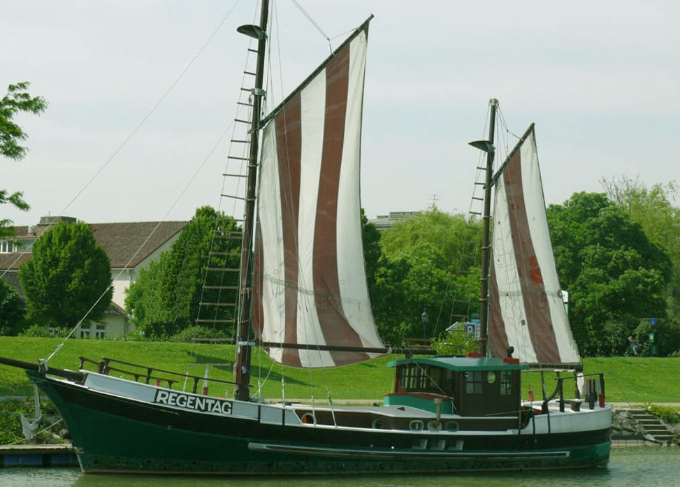 Hundertwasser ship