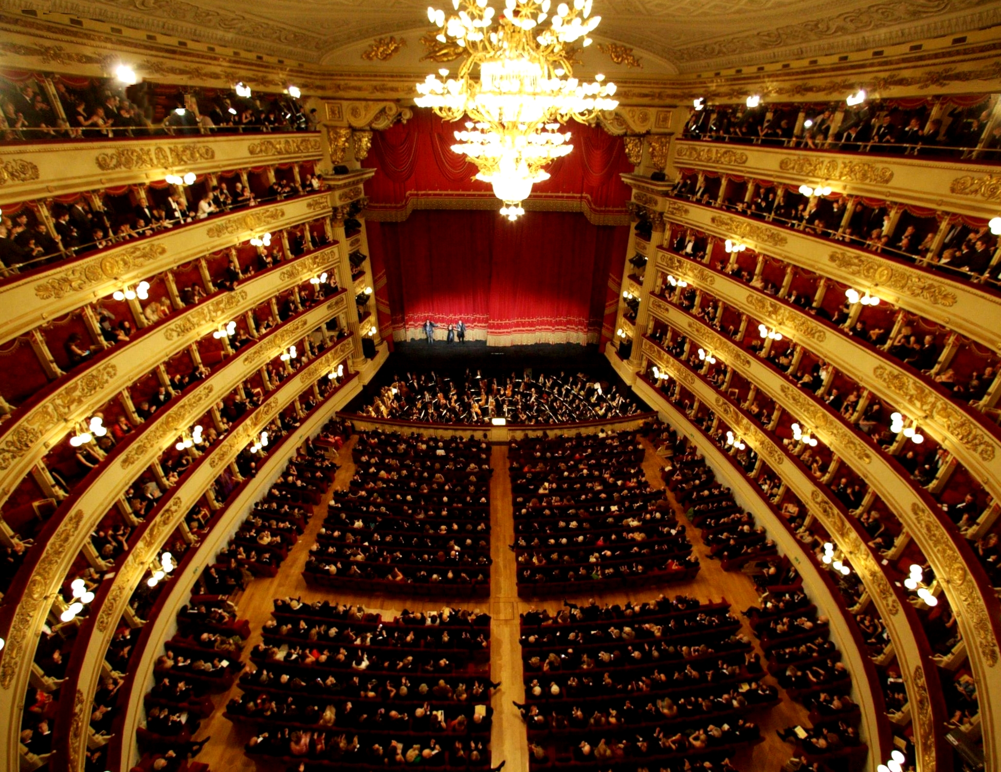 La Scala inside view