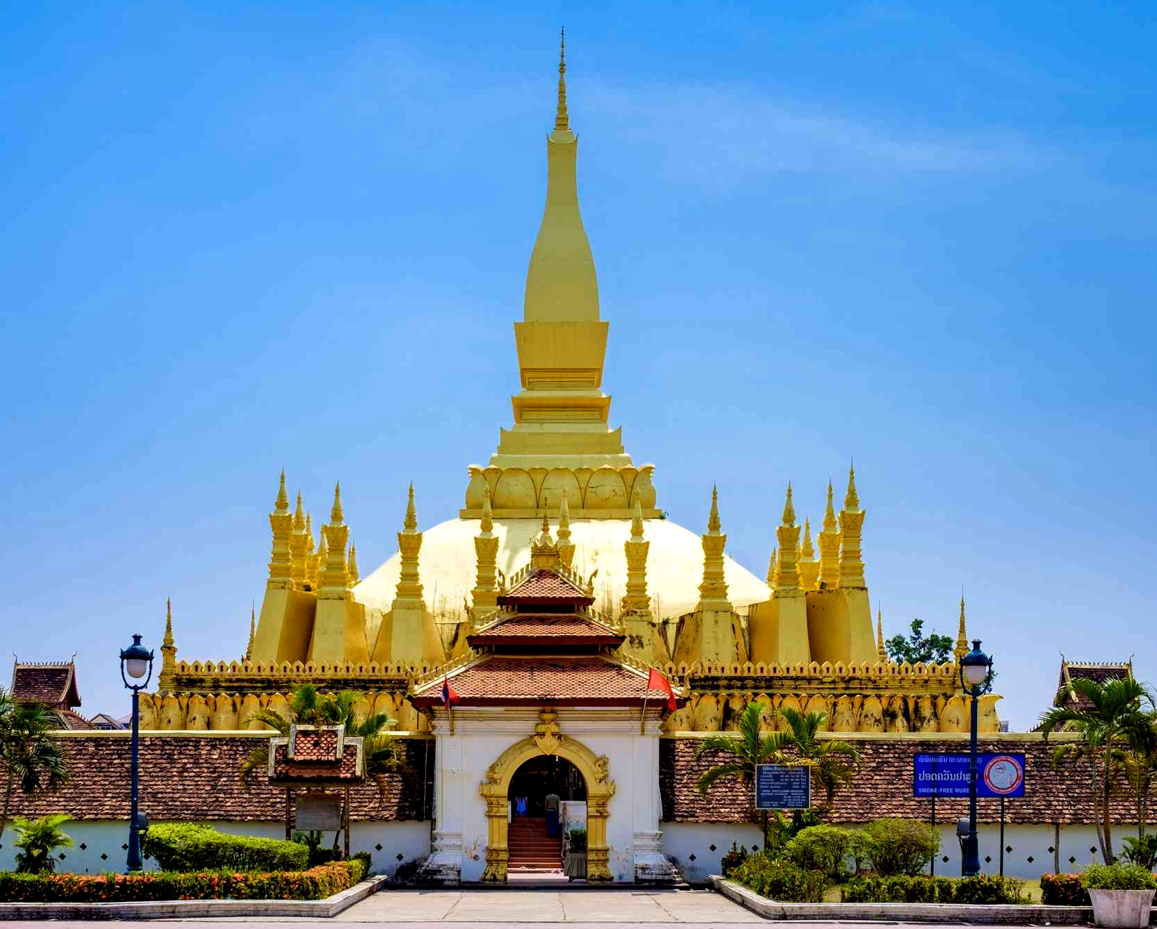 Vientiane main temple