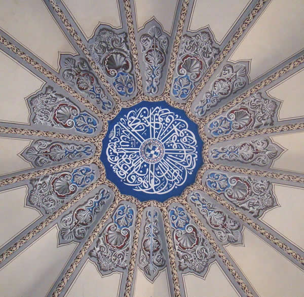 mosque centre of cupola